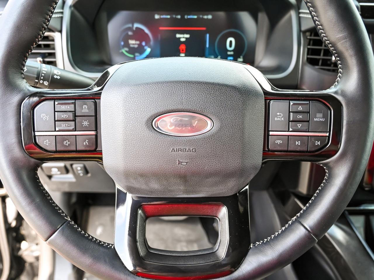 2023 Ford F-150 Lightning Platinum Photo