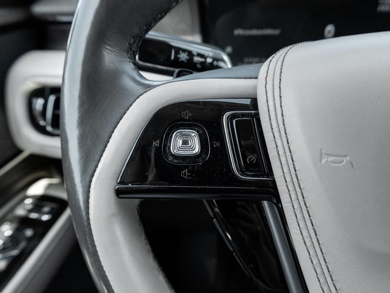 2022 Lincoln Aviator Reserve Photo