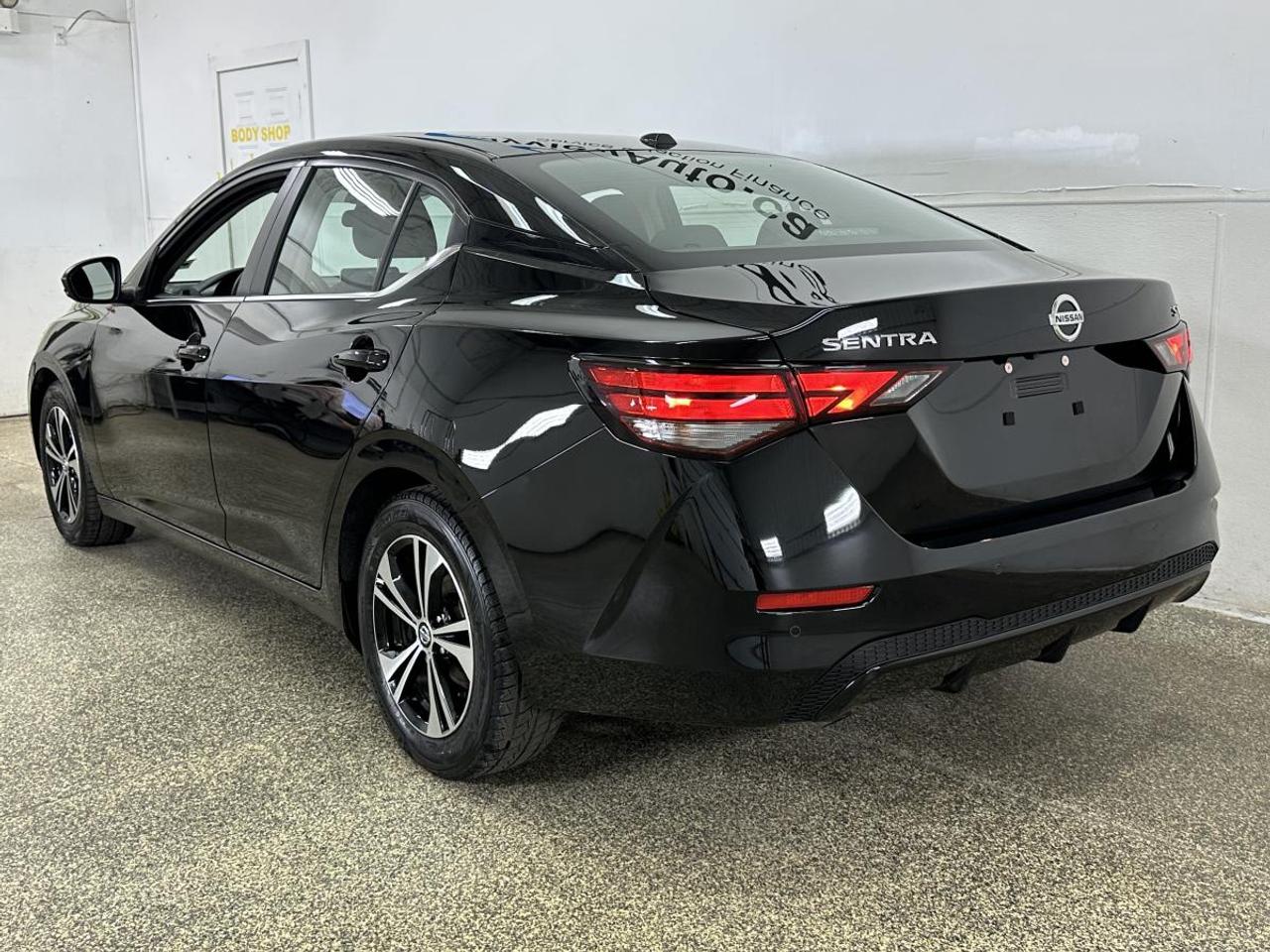 2023 Nissan Sentra SV CVT Photo