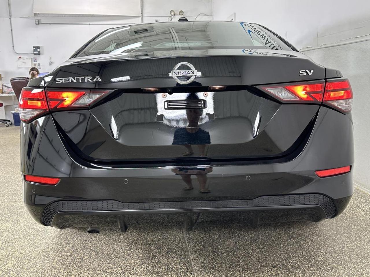2023 Nissan Sentra SV CVT Photo