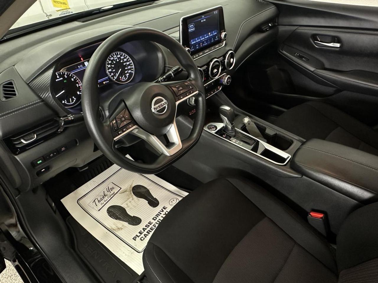2023 Nissan Sentra SV CVT Photo