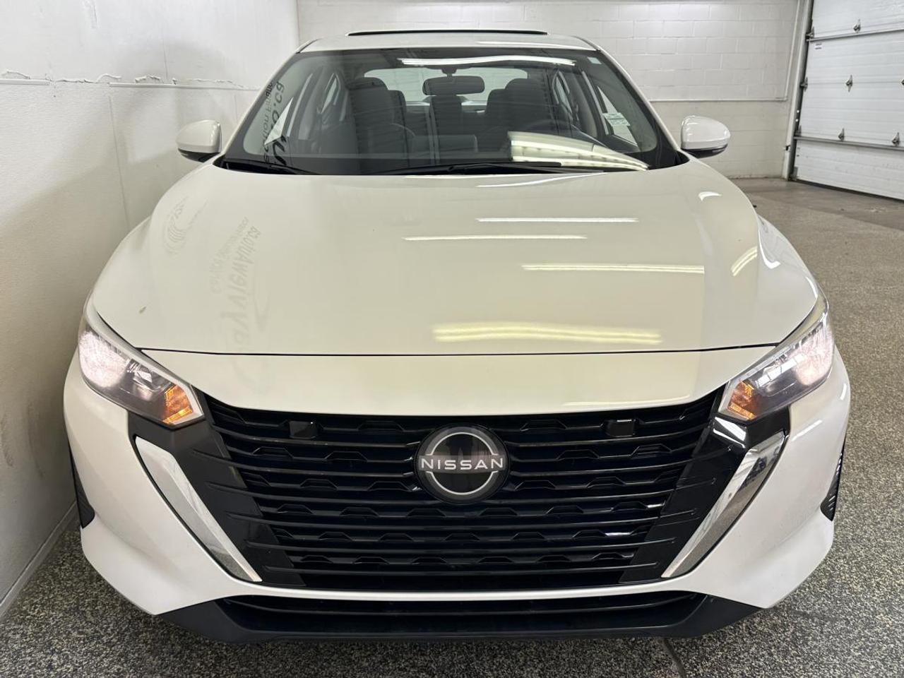 2024 Nissan Sentra SV CVT Photo
