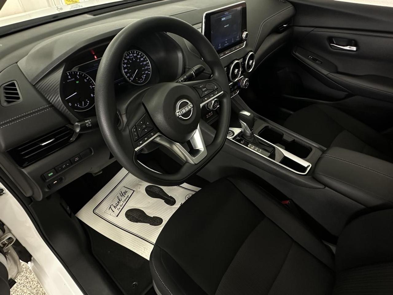 2024 Nissan Sentra SV CVT Photo