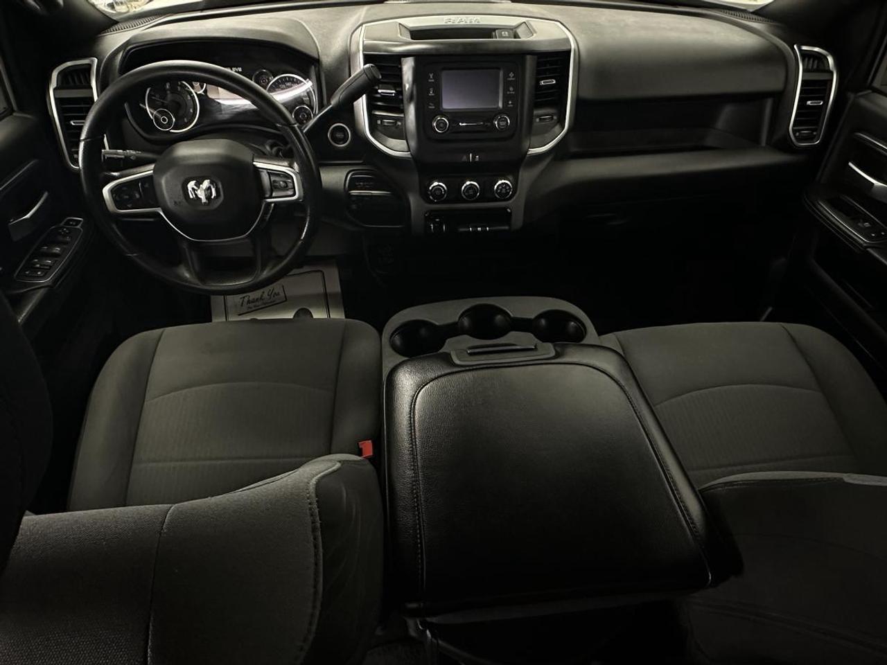 2024 RAM 3500 Big Horn 4x4 Crew Cab - DIESEL/22KM/OFF 1 OWNER LEASE! Photo