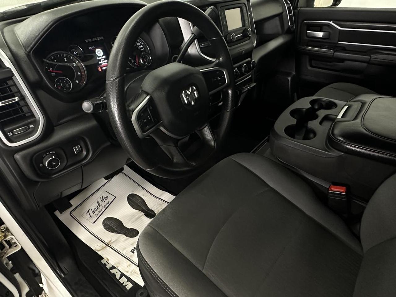 2024 RAM 3500 Big Horn 4x4 Crew Cab - DIESEL/22KM/OFF 1 OWNER LEASE! Photo