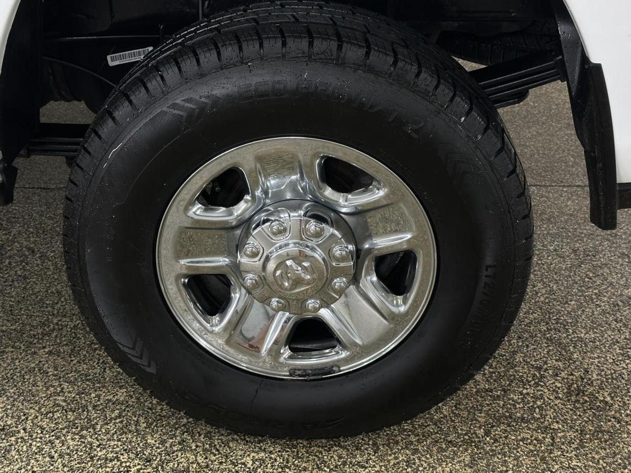 2024 RAM 3500 Big Horn 4x4 Crew Cab - DIESEL/22KM/OFF 1 OWNER LEASE! Photo