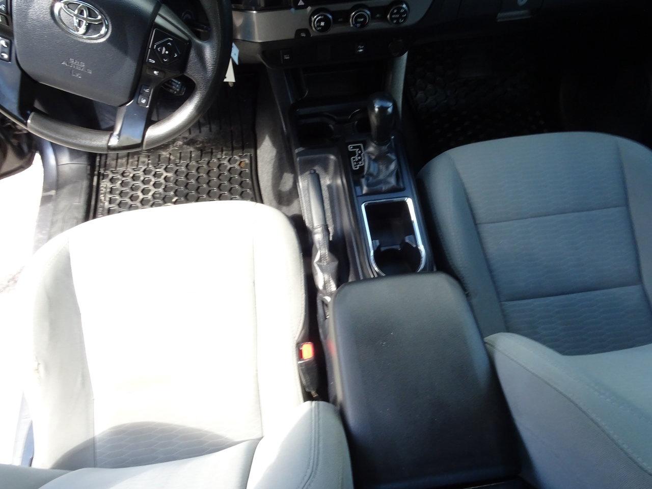 2018 Toyota Tacoma SR+ Photo