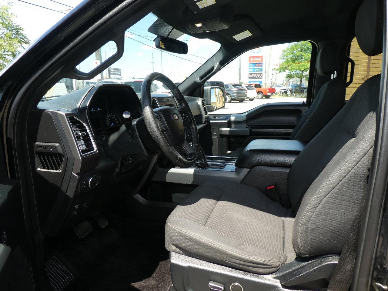 2016 Ford F-150 XLT 4X4 Photo