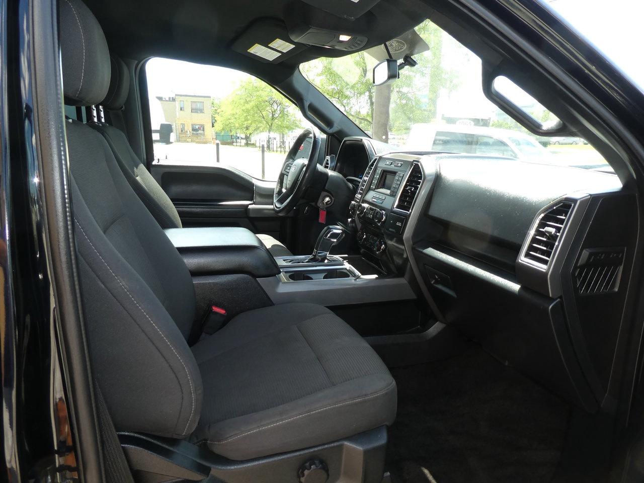 2016 Ford F-150 XLT 4X4 Photo