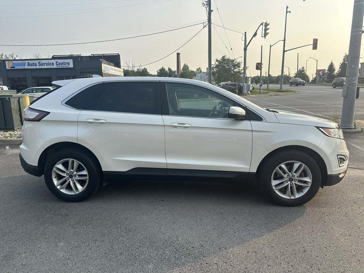 2016 Ford Edge SEL Photo