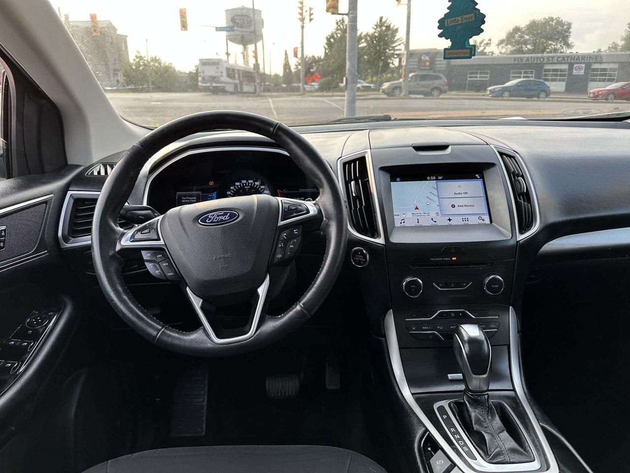 2016 Ford Edge SEL Photo