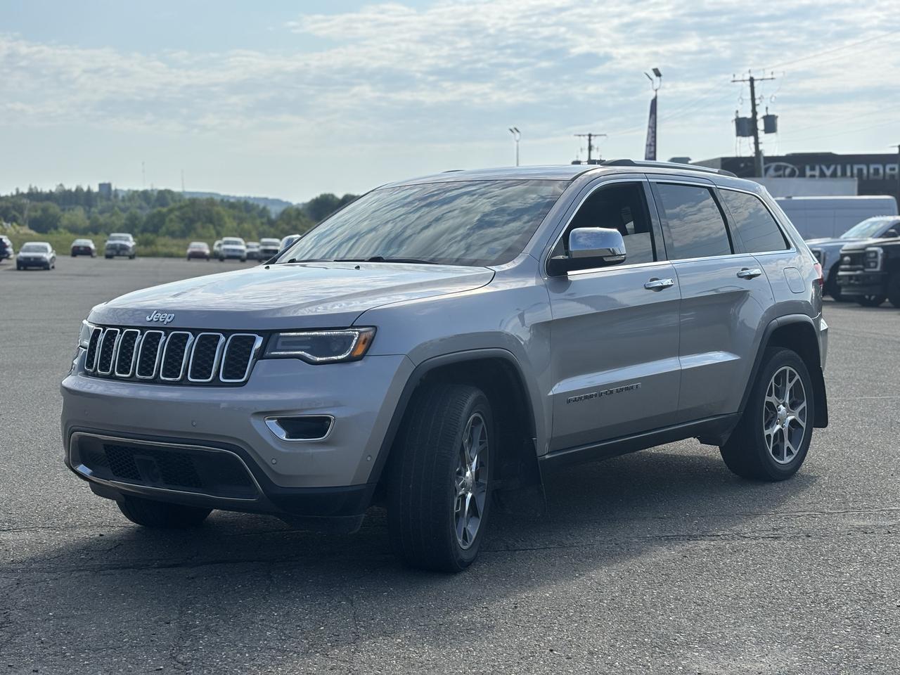 2019 Jeep Grand Cherokee Limited Photo1