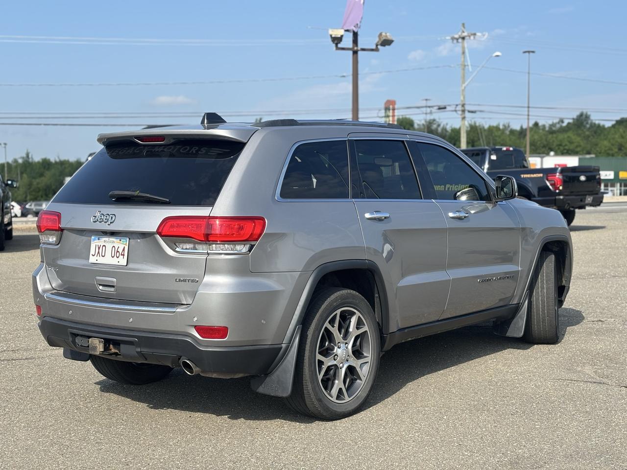2019 Jeep Grand Cherokee Limited Photo3