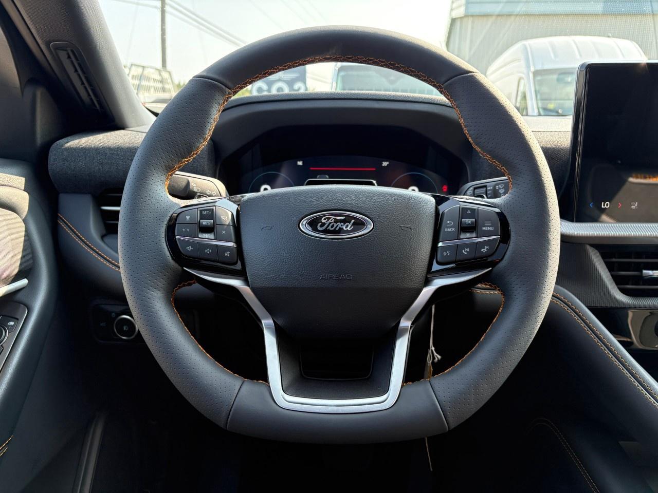 2026 Ford Explorer Tremor 4WD Photo