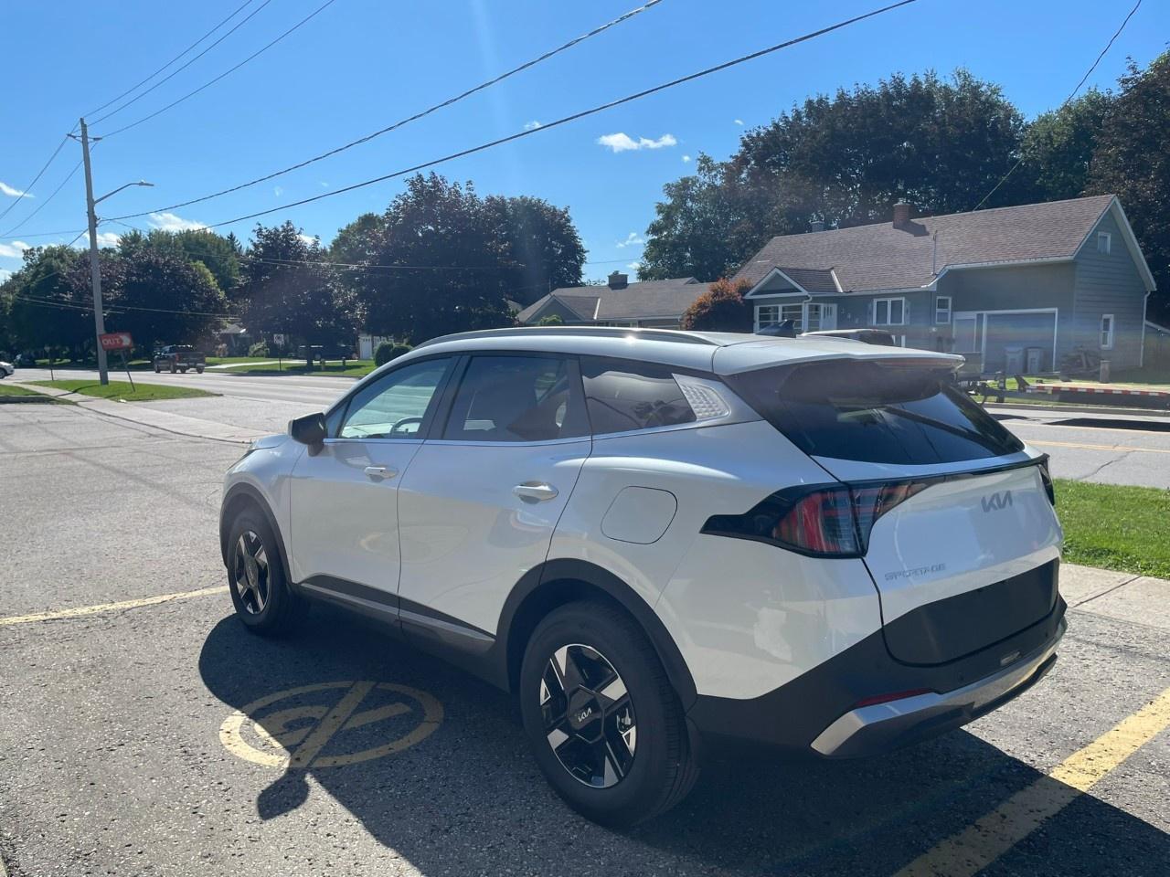 2026 Kia Sportage LX AWD Photo