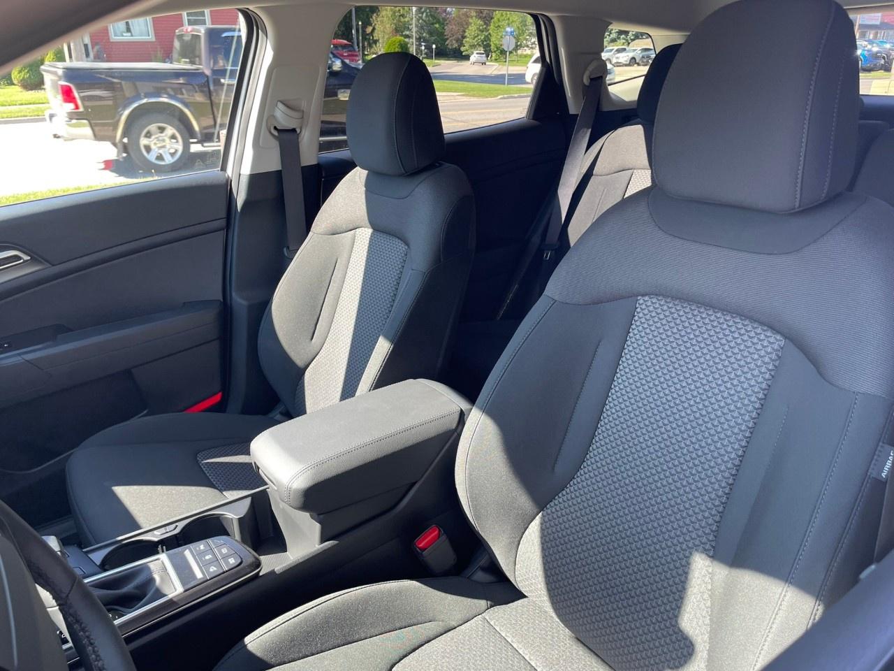 2026 Kia Sportage LX AWD Photo