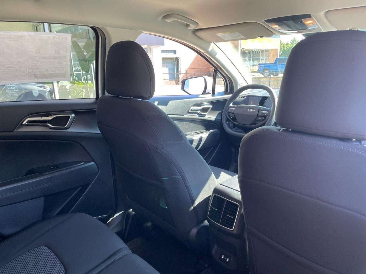 2026 Kia Sportage LX AWD Photo