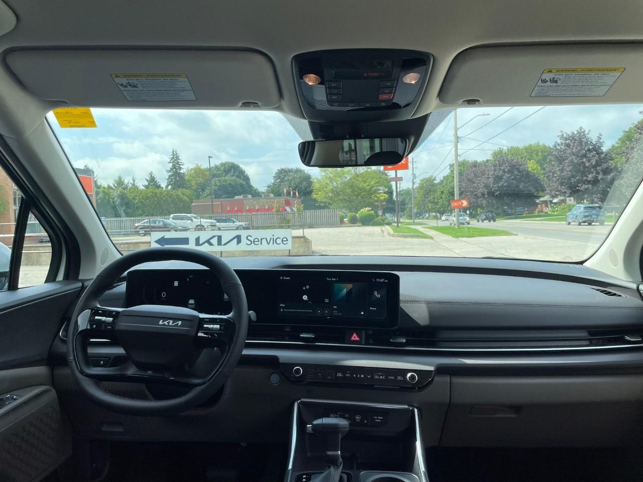 2027 Kia Carnival EX  FWD Photo
