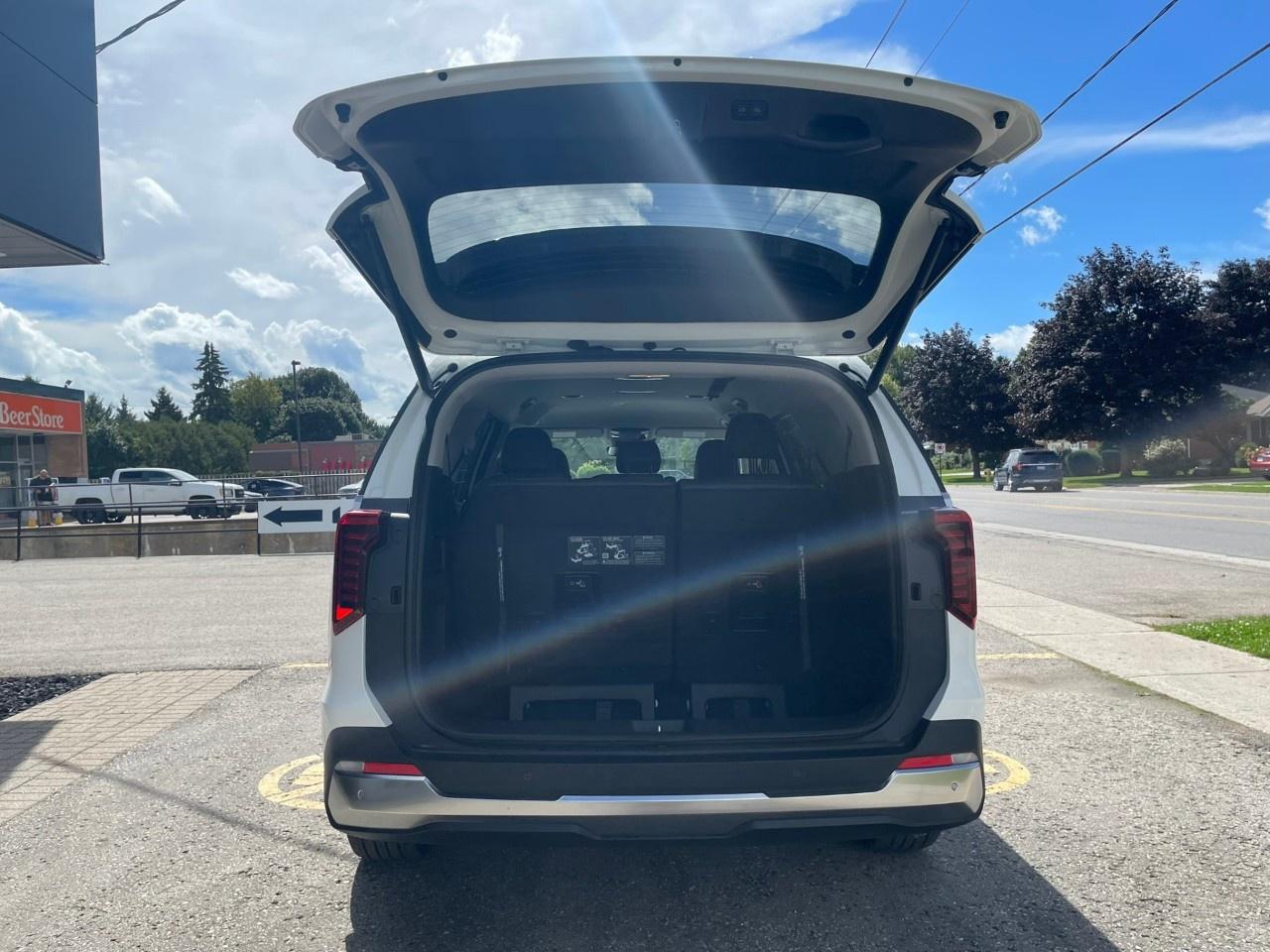 2027 Kia Carnival Hybrid EX FWD Photo