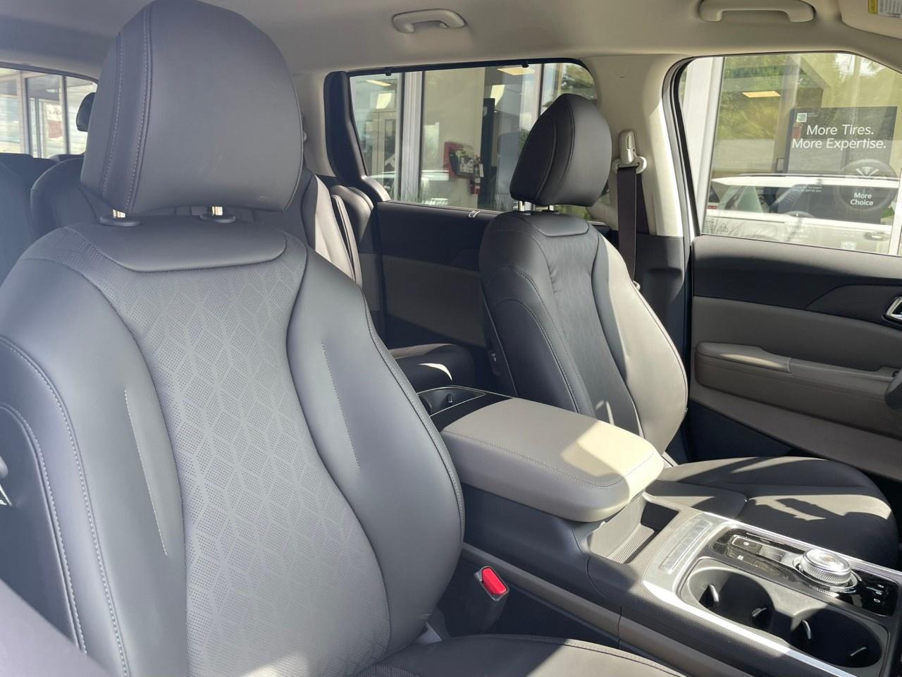 2027 Kia Carnival Hybrid EX FWD Photo
