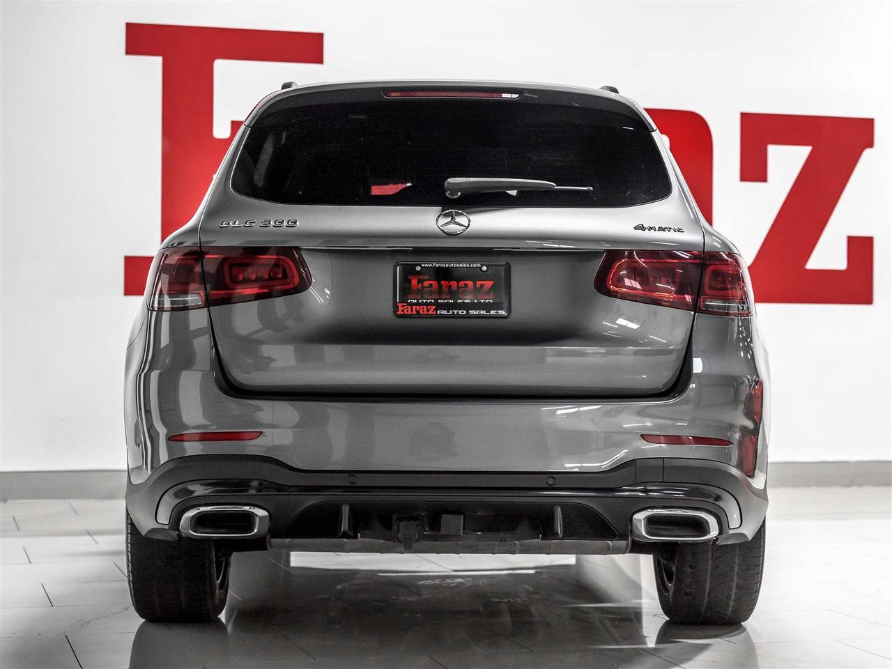 2022 Mercedes-Benz GLC GLC 300|AMG Night Package|Accident Free|Canadian Vehicle Photo