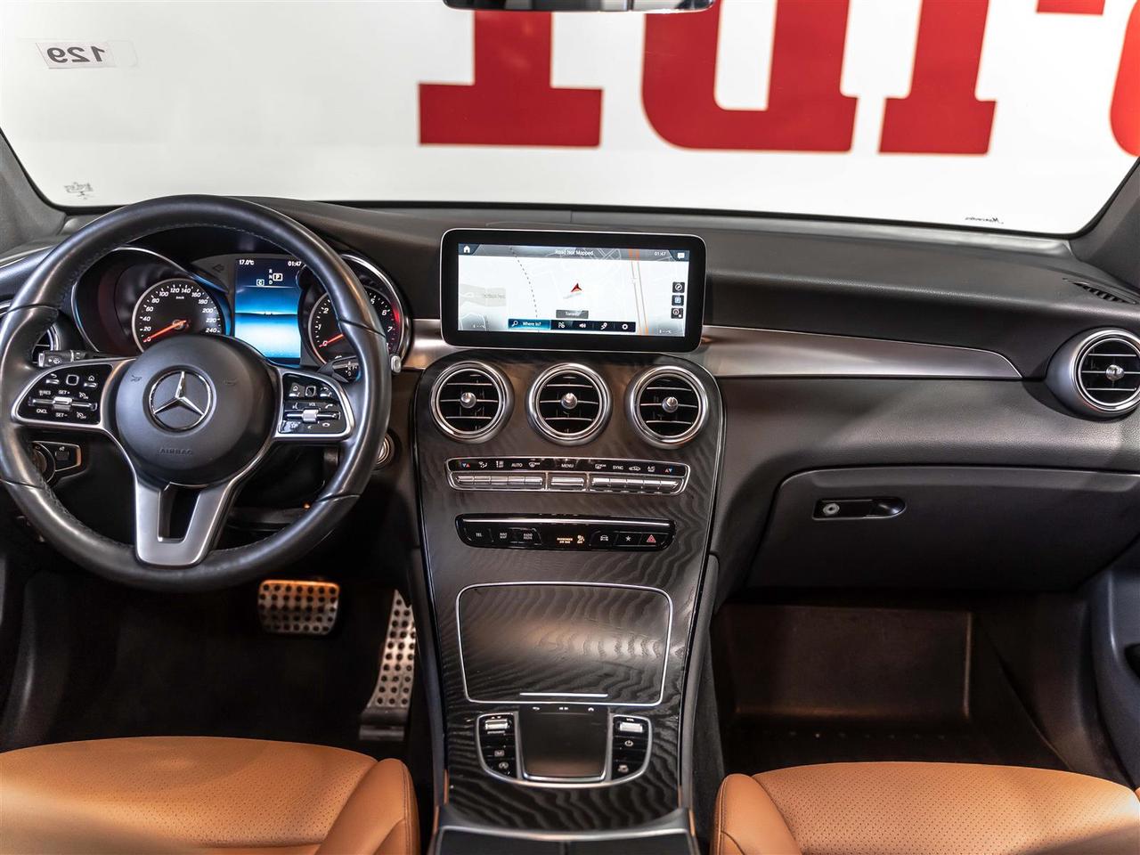 2022 Mercedes-Benz GLC GLC 300|AMG Night Package|Accident Free|Canadian Vehicle Photo