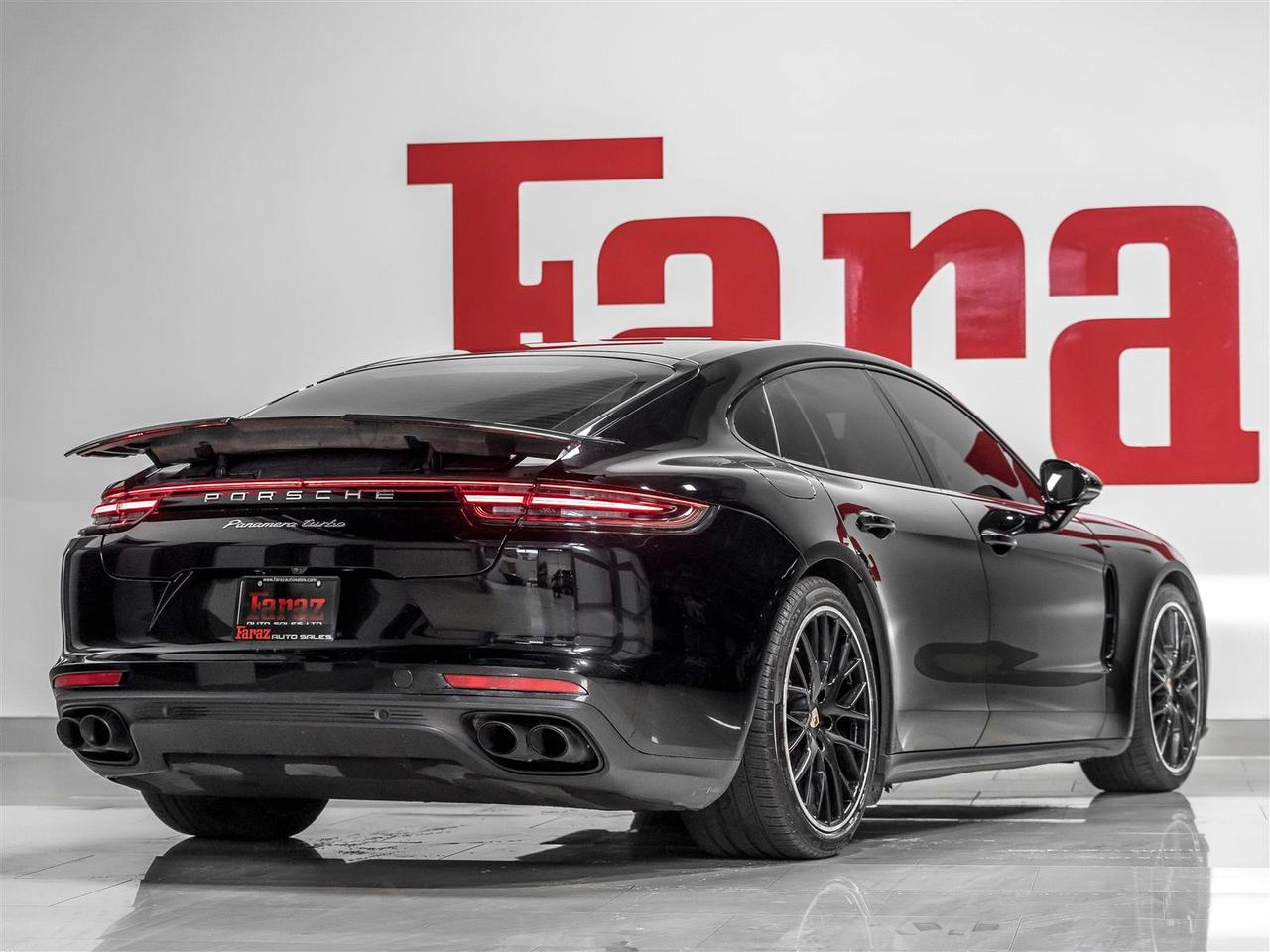 2018 Porsche Panamera Turbo|Premium Plus|Sport Exhaust|Burmester High-End|Sport Chrono|Carbon Interior Photo
