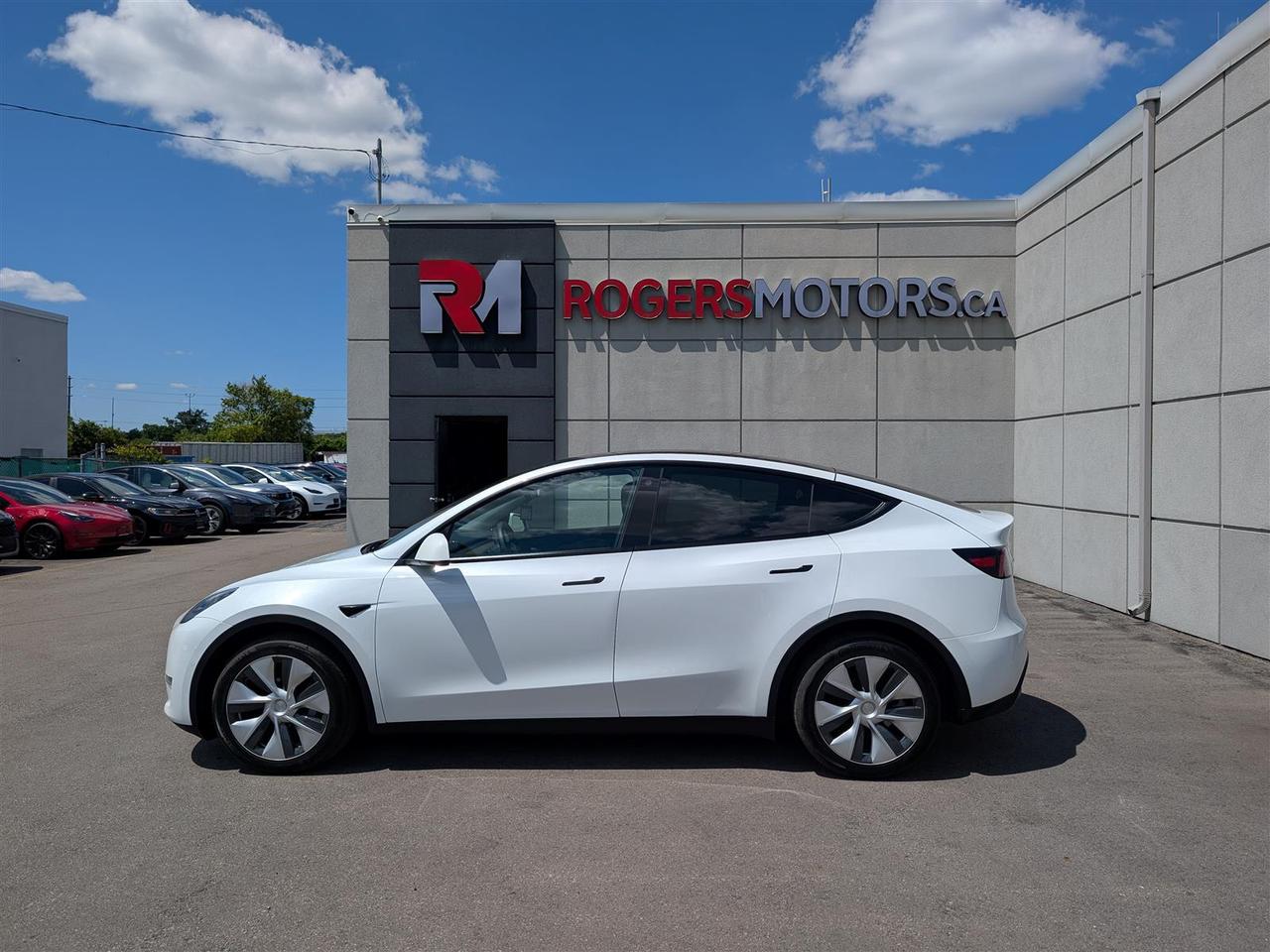 2022 Tesla Model Y LONG RANGE AWD - DUAL MOTOR Photo