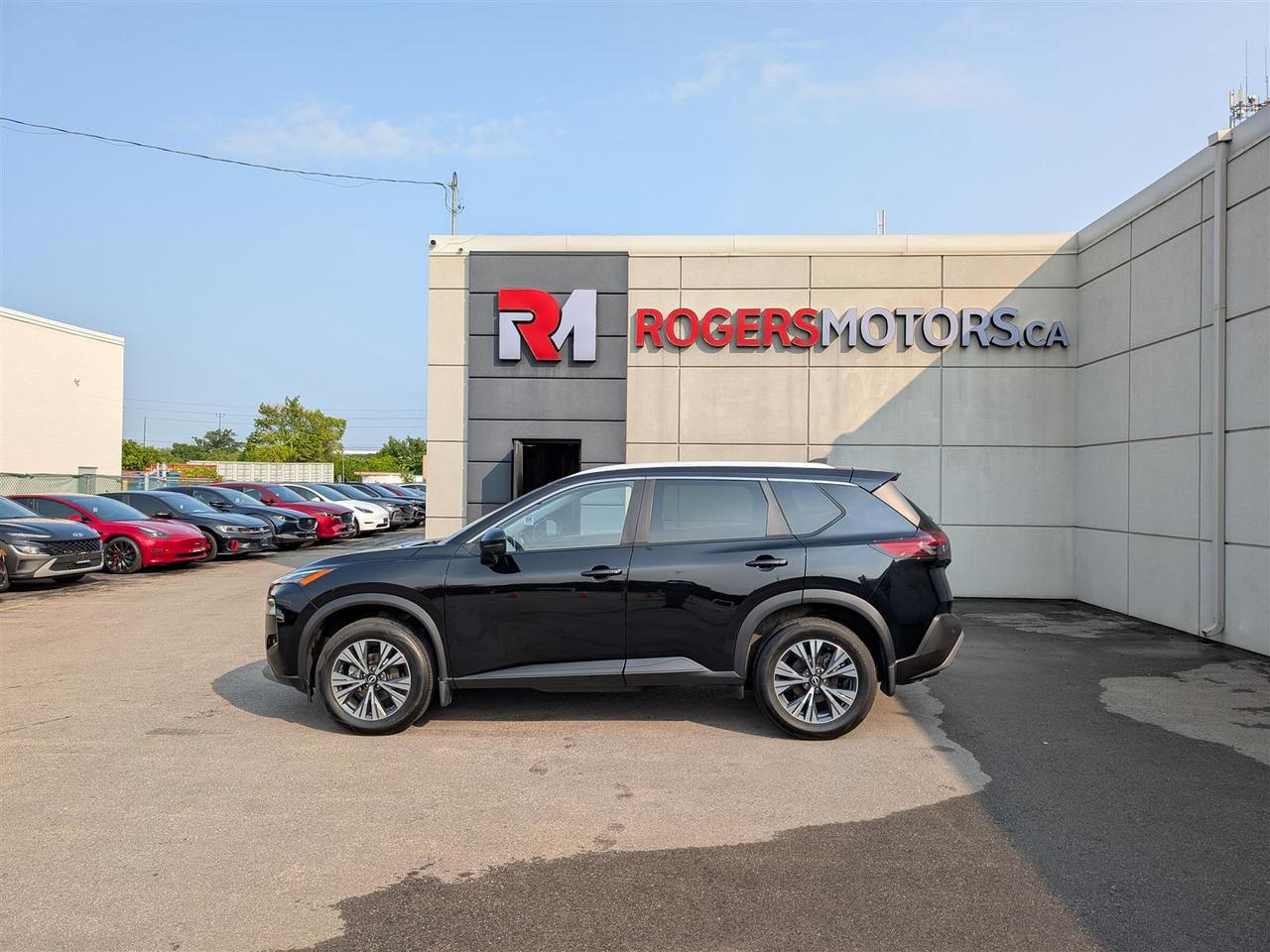 2023 Nissan Rogue SV AWD - PANO ROOF - 360 CAM - TECH FEATS Photo