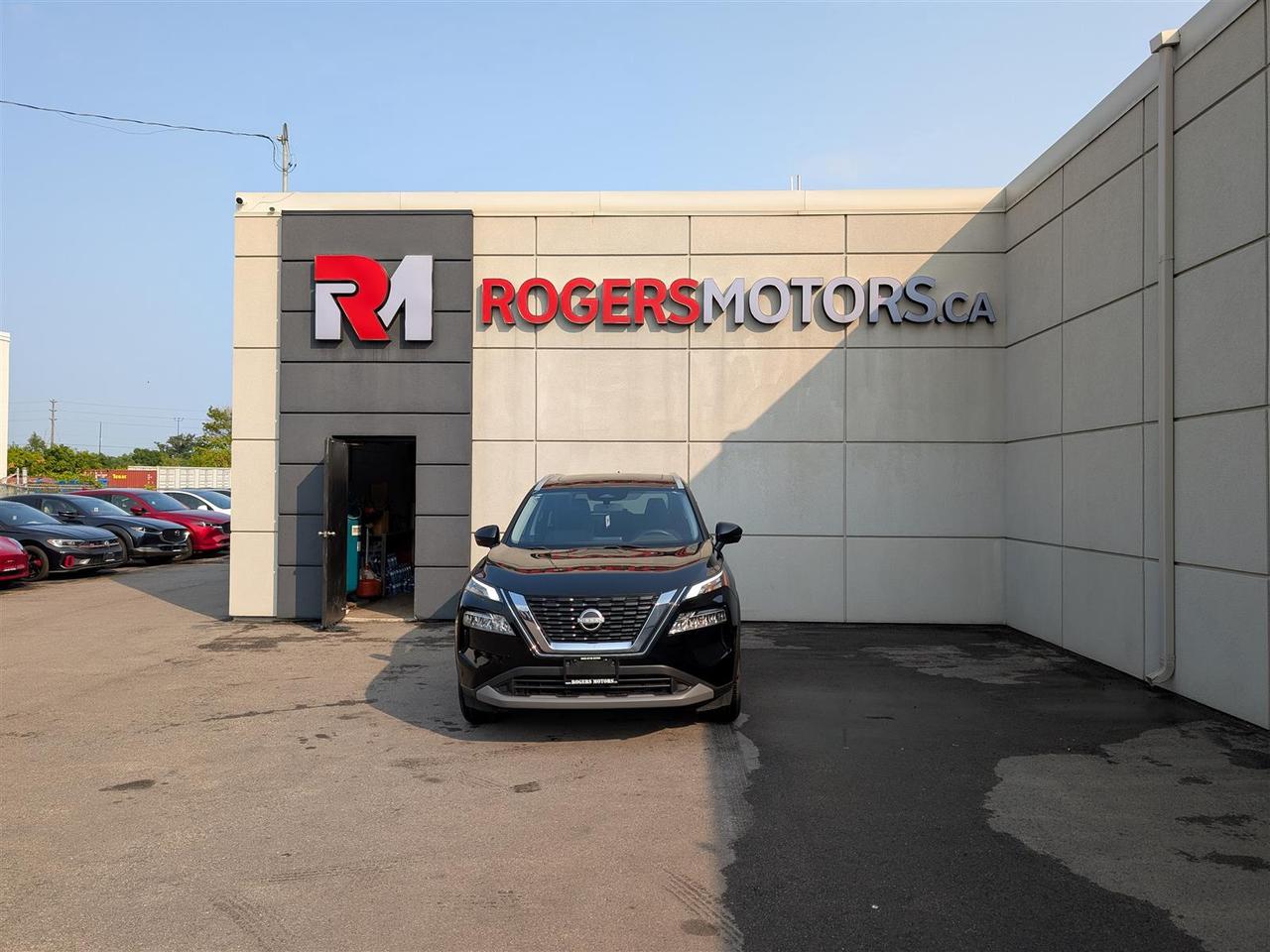 2023 Nissan Rogue SV AWD - PANO ROOF - 360 CAM - TECH FEATS Photo