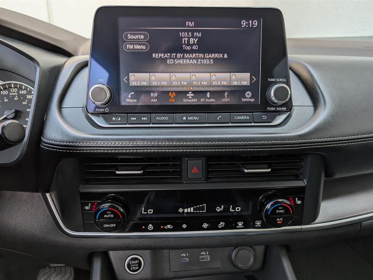 2023 Nissan Rogue SV AWD - PANO ROOF - 360 CAM - TECH FEATS Photo