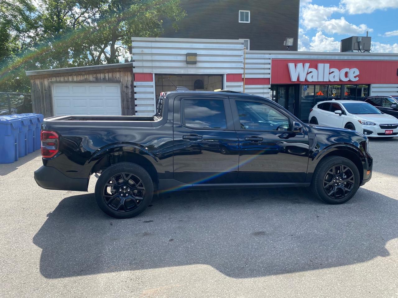 2025 Ford Maverick Lariat | Black Edition | NAV | Sunroof | Balance of Ford Warranties Photo