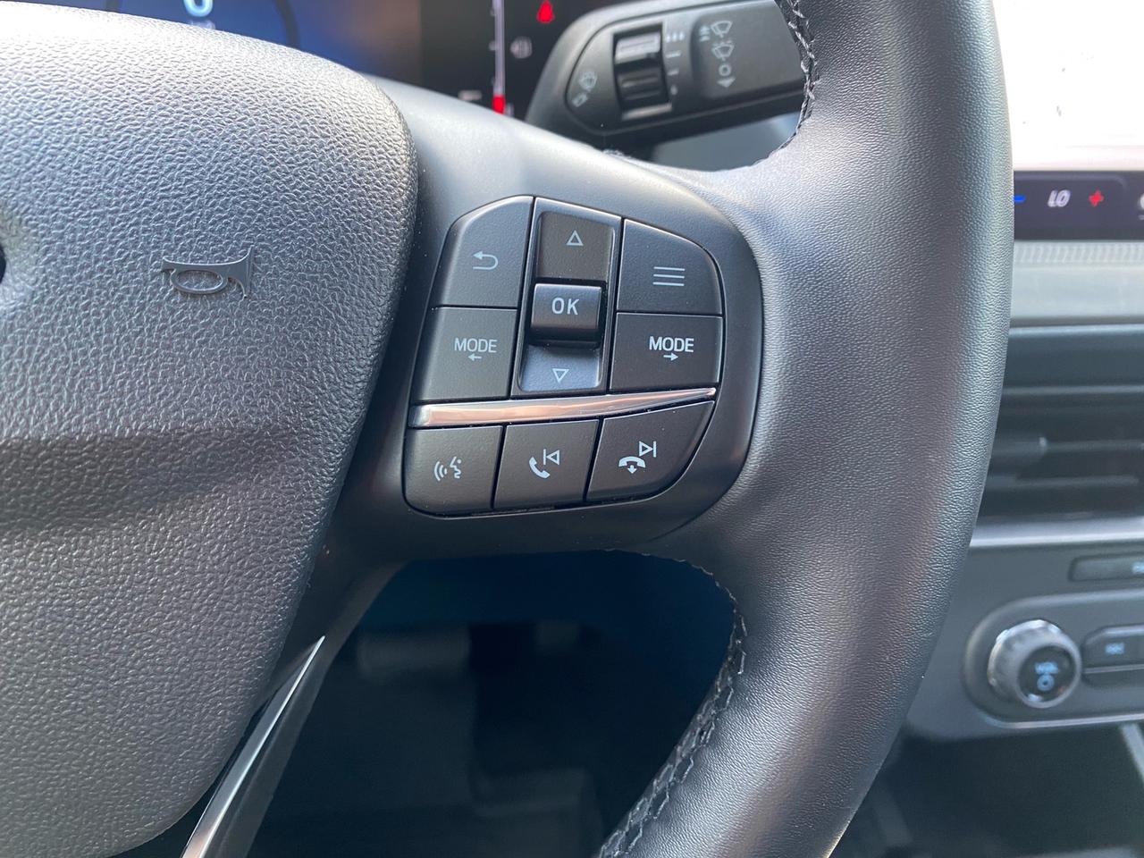 2025 Ford Maverick Lariat | Black Edition | NAV | Sunroof | Balance of Ford Warranties Photo