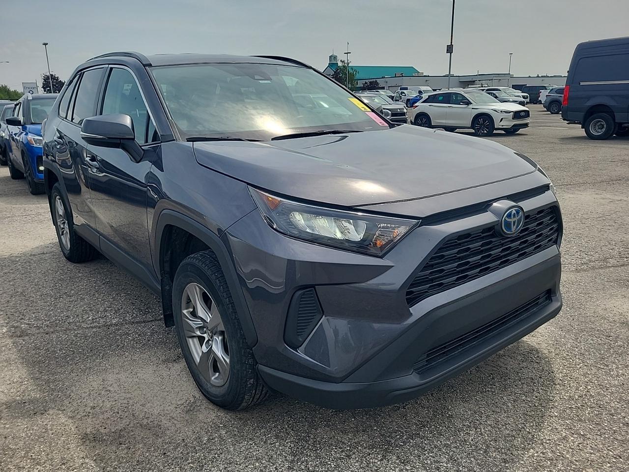 2022 Toyota RAV4 Hybrid HYBRID LE AWD | TOYOTA SERVICED | NO ACCIDENTS Photo2