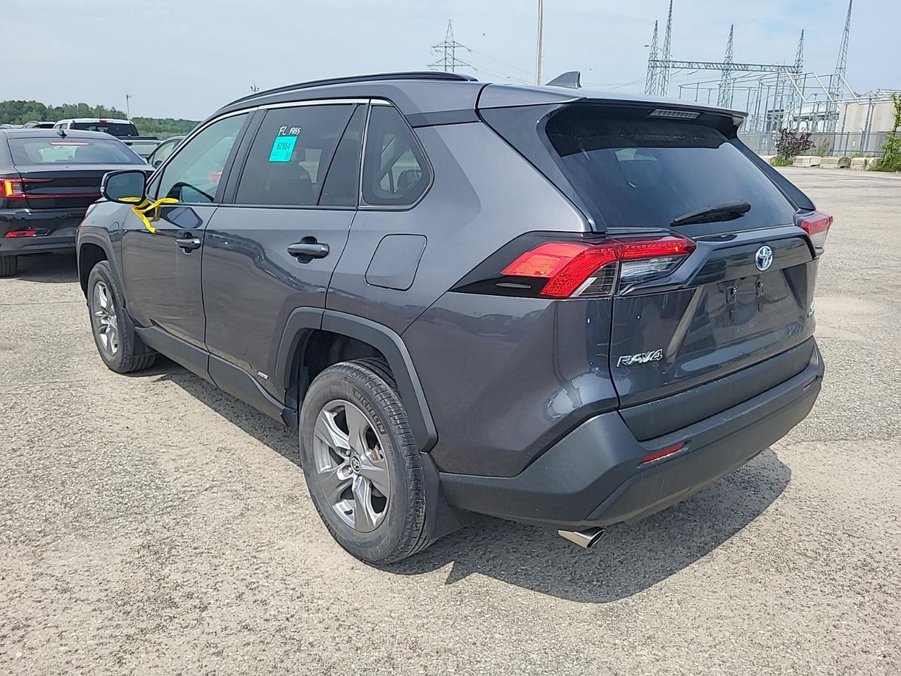 2022 Toyota RAV4 Hybrid HYBRID LE AWD | TOYOTA SERVICED | NO ACCIDENTS Photo