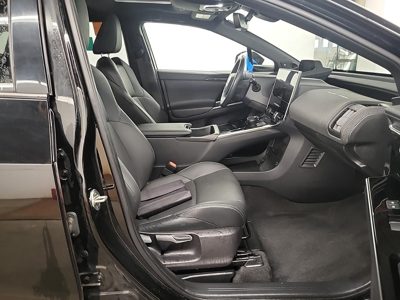 2023 Toyota bZ4X LIMITED | AWD | FULLY LOADED | 1 OWNER | NO ACCIDENTS Photo