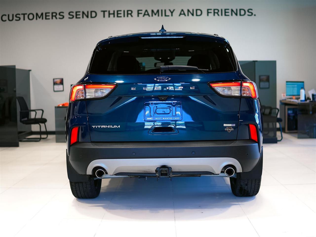 2020 Ford Escape TITANIUM AWD | NAV | LTHR | NO ACCIDENTS Photo