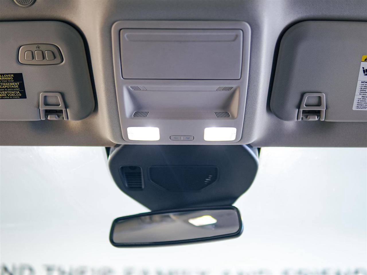 2020 Ford Escape TITANIUM AWD | NAV | LTHR | NO ACCIDENTS Photo