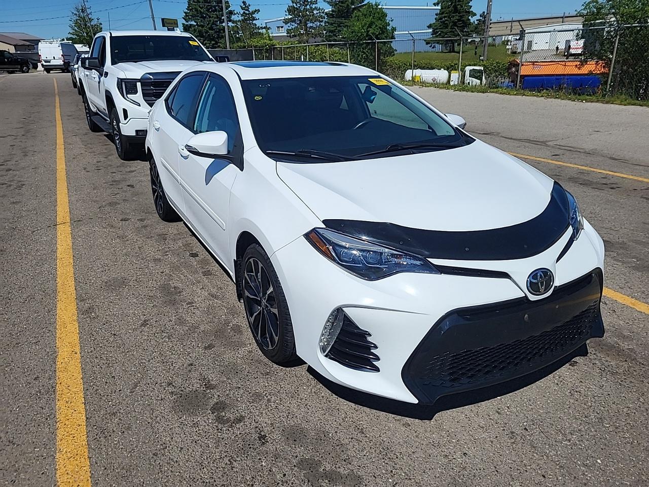 2017 Toyota Corolla XSE | NAV | LTHR | ROOF | NO ACCIDENTS Photo2