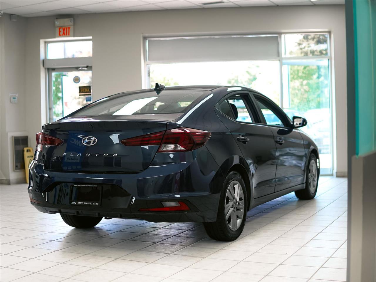 2020 Hyundai Elantra PREFERRED | NO ACCIDENTS | BLIND | HTD STEERING WHEEL Photo