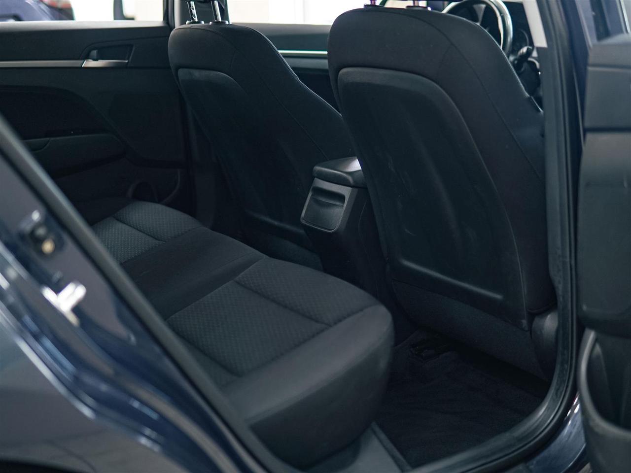 2020 Hyundai Elantra PREFERRED | NO ACCIDENTS | BLIND | HTD STEERING WHEEL Photo