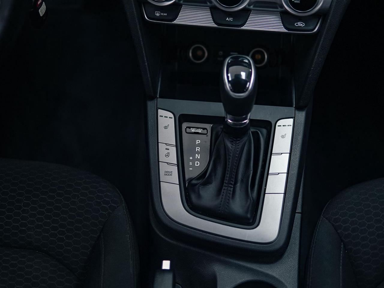 2020 Hyundai Elantra PREFERRED | NO ACCIDENTS | BLIND | HTD STEERING WHEEL Photo