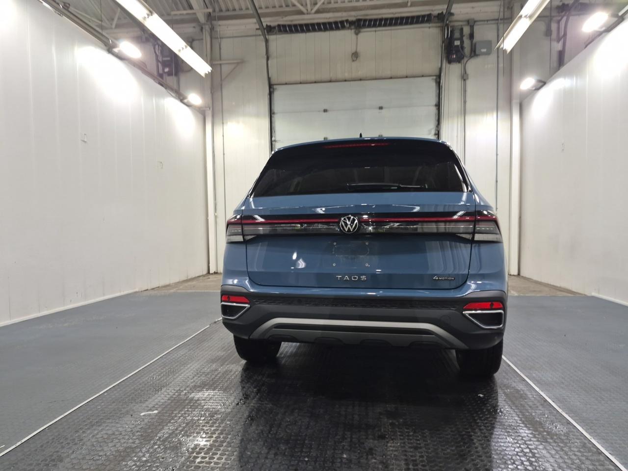 2025 Volkswagen Taos COMFORTLINE | AWD | BLIND SPOT | NO ACCIDENTS Photo