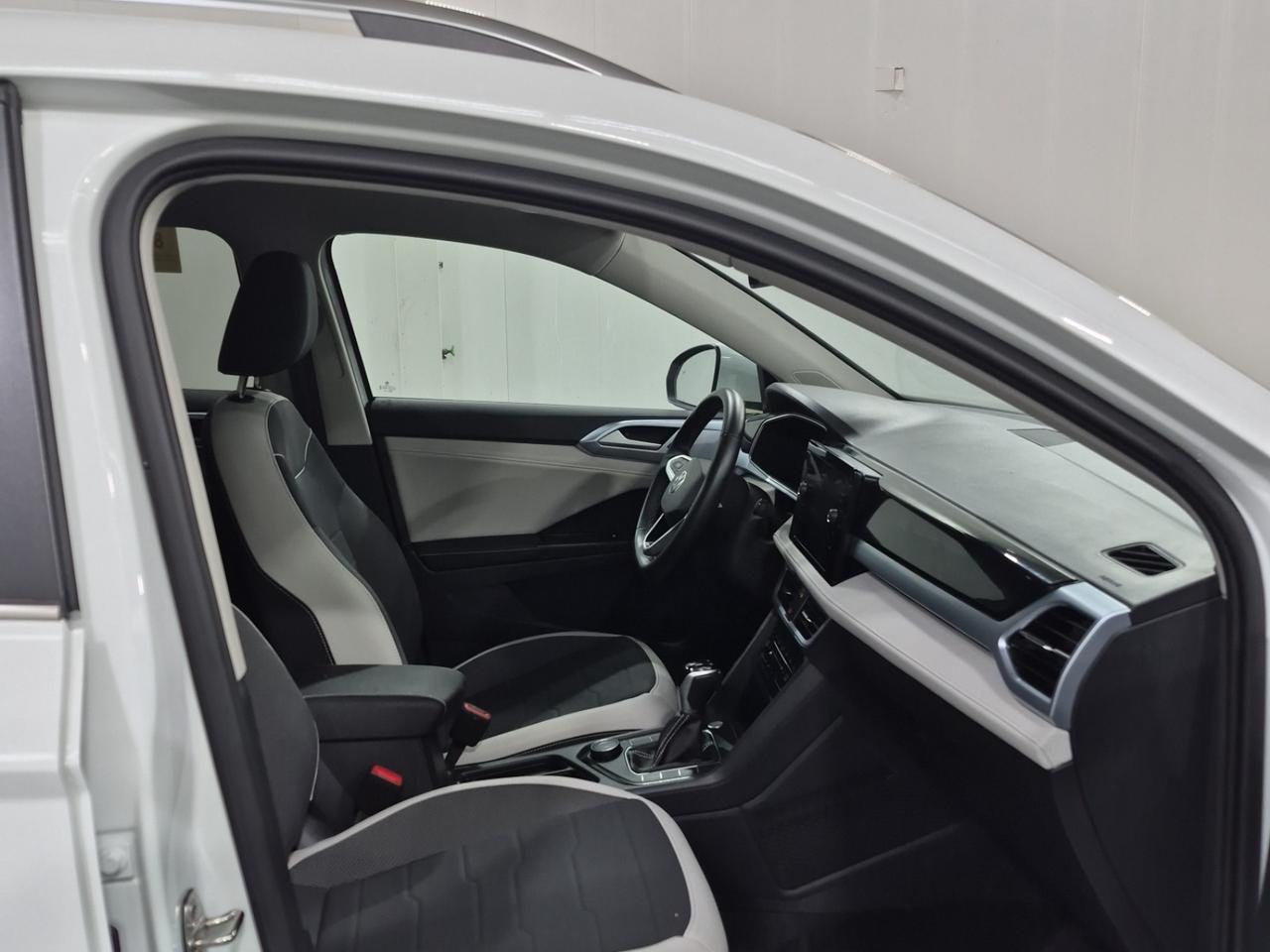 2025 Volkswagen Taos COMFORTLINE | AWD | BLIND SPOT | NO ACCIDENTS Photo