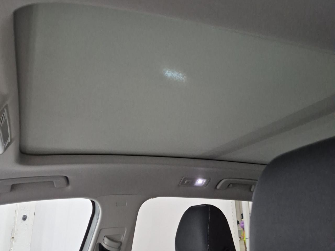 2025 Volkswagen Taos COMFORTLINE | AWD | BLIND SPOT | NO ACCIDENTS Photo