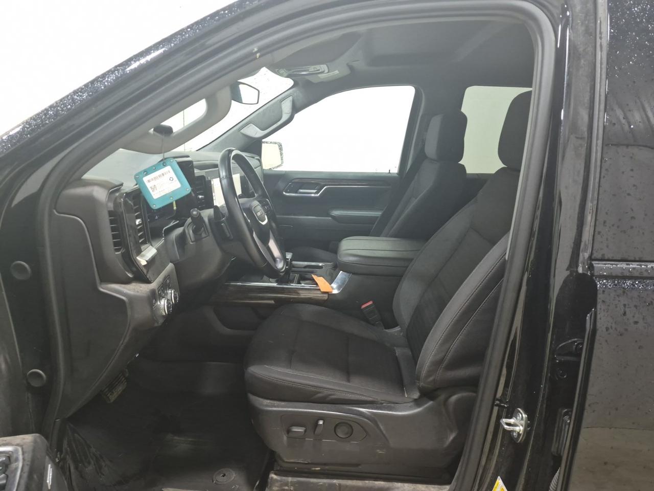2024 GMC Sierra 1500 ELEVATION CREW CAB | 4X4 | 3.0 DIESEL | NO ACCIDENTS Photo