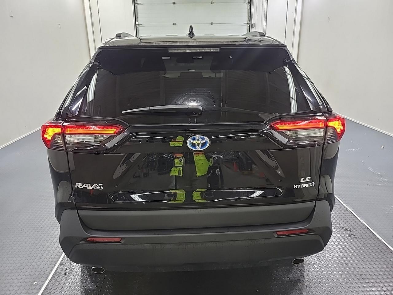 2023 Toyota RAV4 Hybrid LE HYBRID | TOYOTA SERVICED | NO ACCIDENTS Photo