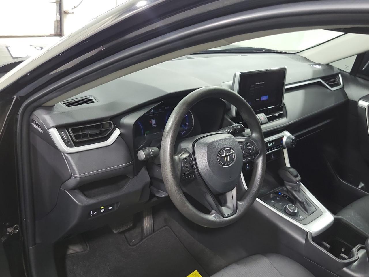 2023 Toyota RAV4 Hybrid LE HYBRID | TOYOTA SERVICED | NO ACCIDENTS Photo