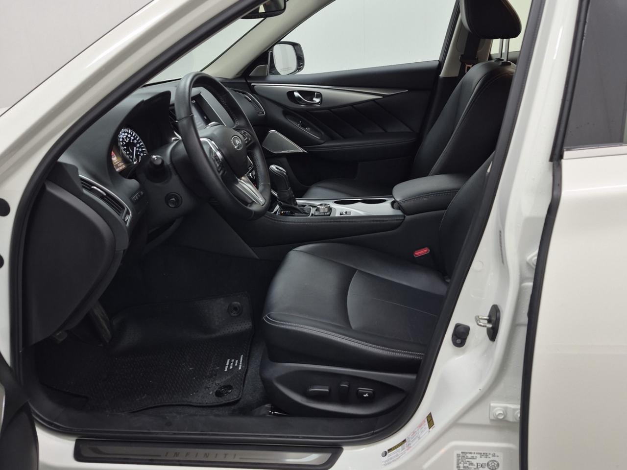 2024 Infiniti Q50 LUXE AWD | SUNROOF | ONE OWNER | NO ACCIDENTS Photo