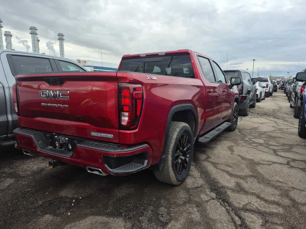 2024 GMC Sierra 1500 ELEVATION CREW CAB | 4X4 | 3.0 DIESEL | LEATHER | BLK PKG Photo